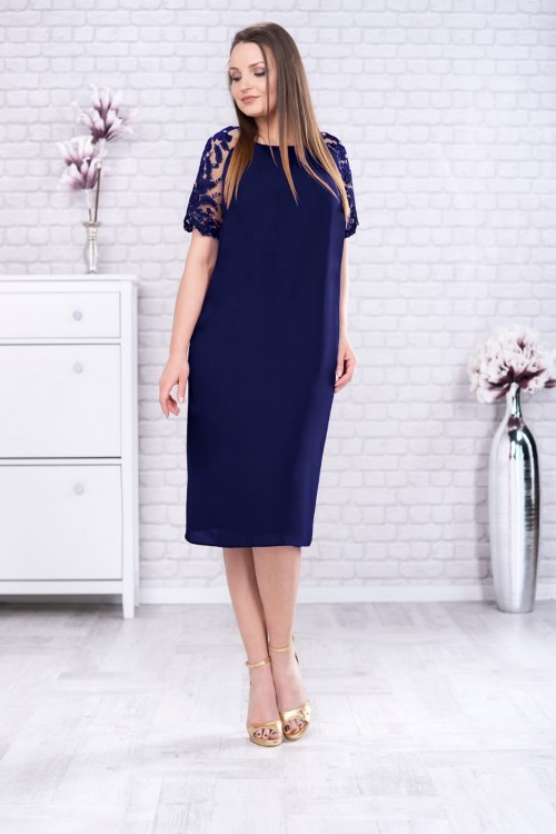 Rochie bleumarin vaporoasa...